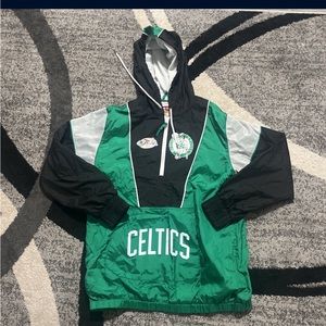 Celtics Mitchell and Ness wind breaker size M